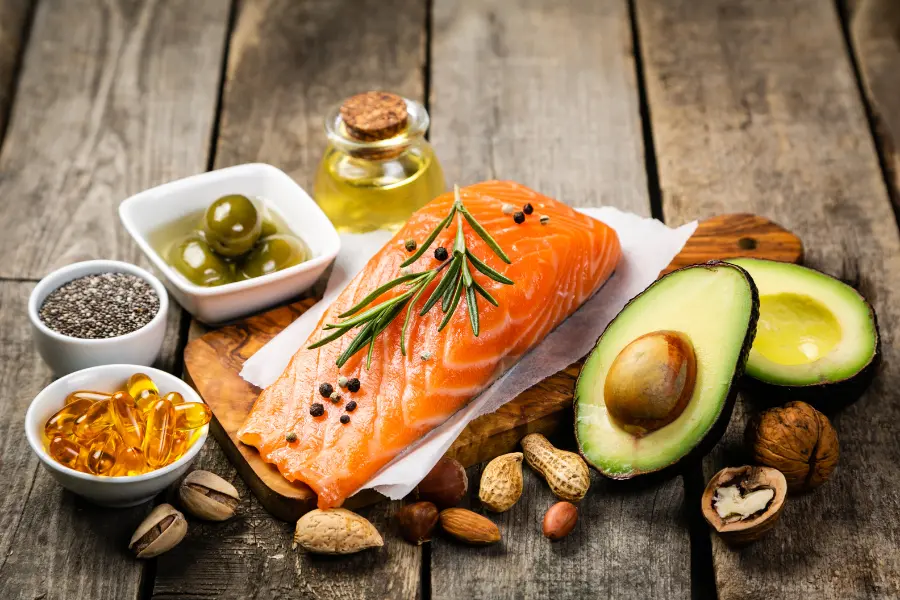 Salmon, fish oil, and other healthy options plated